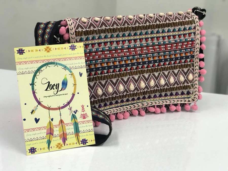Young Bag-Maker Draws Inspiration From Traditional Weavers