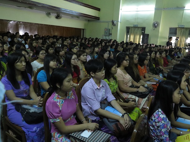 Students are pictured during a talk by Rangoon Chief Minister Phyo Min Thein at the National Management Degree College on Wednesday, July 27, 2016. (Photo: Moe Myint / The Irrawaddy)