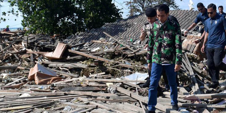 Indonesia Mourns As Death Toll From Quake Jumps To 832