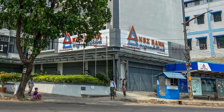 Myanmar Banks Restrict Cash Withdrawals as Financial Crisis Intensifies