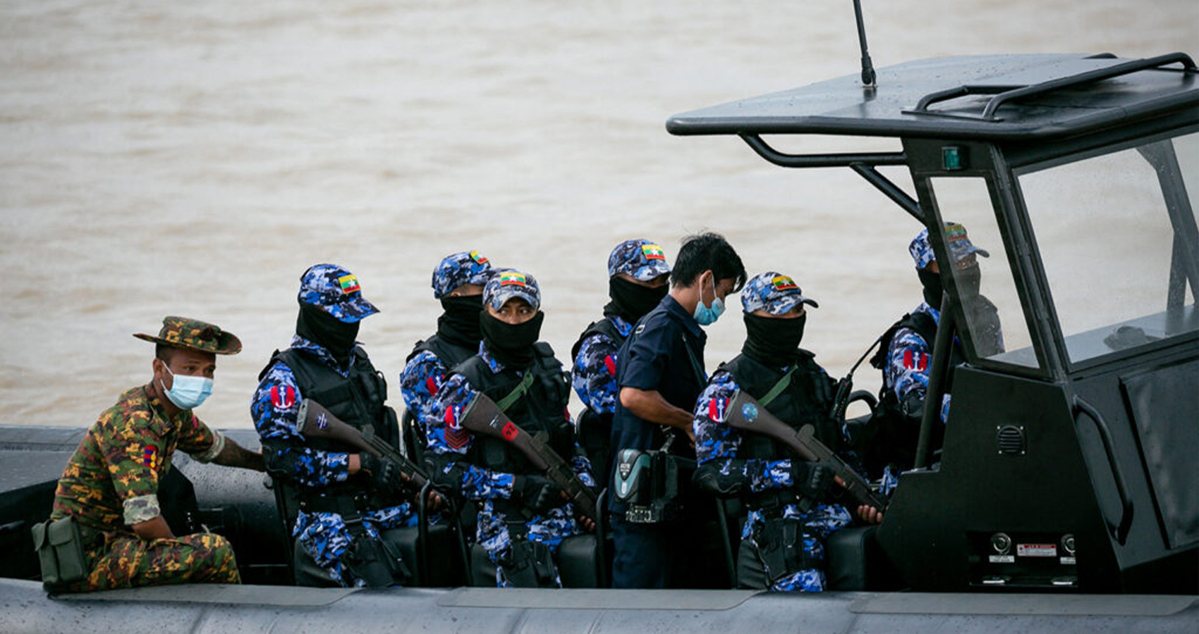 Myanmar Navy Deploys Warships in Mandalay as TNLA and Allies Advance