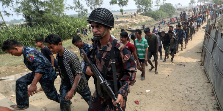 Bangladesh Deports 123 Myanmar Junta Forces Who Fled Rakhine Clashes